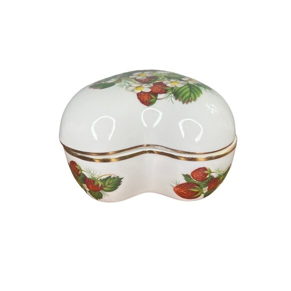 Vgt Hammersley Heart Shaped Hand-painted Bone China Trinket Box Strawberries - Picture 4 of 14